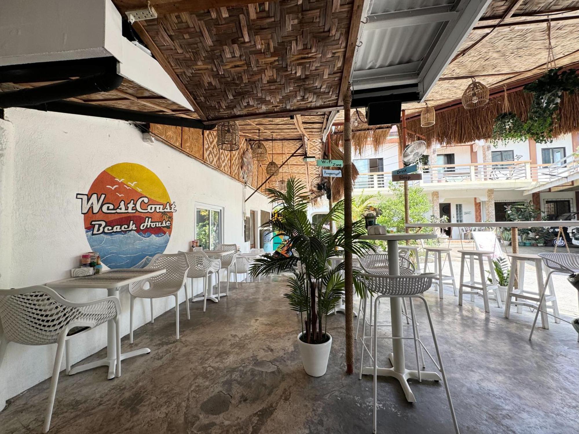 West Coast Beach House Cebu Esterno foto