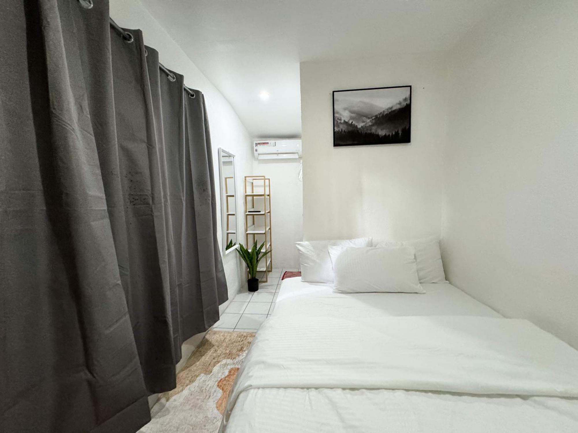 West Coast Beach House Cebu Esterno foto